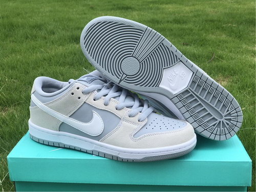 Nike SB Dunk Low Summit White Wolf Grey TRD