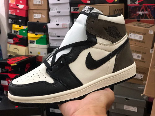 Air Jordan 1 High OG “Dark Mocha”