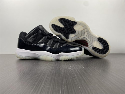 Air Jordan 11 Low 