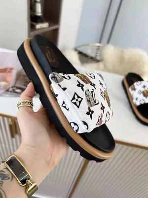 LV Slippers Women(AAA)-012