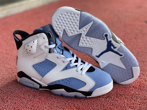 Air Jordan 6 UNC