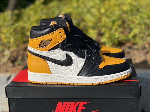 Air Jordan 1 High OG “Yellow Toe”