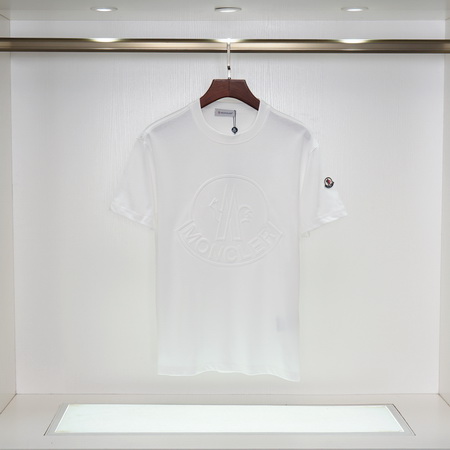 Moncler T-shirts-683