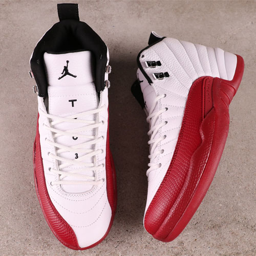 Air Jordan 12 Cherry