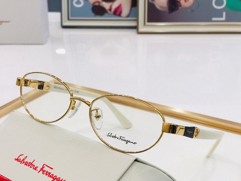 Ferragamo Sunglasses(AAAA)-085