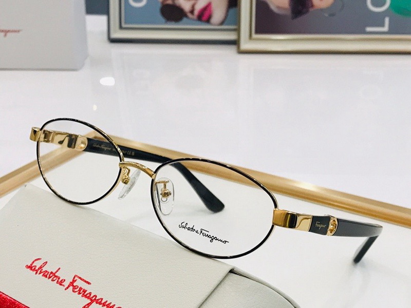 Ferragamo Sunglasses(AAAA)-084