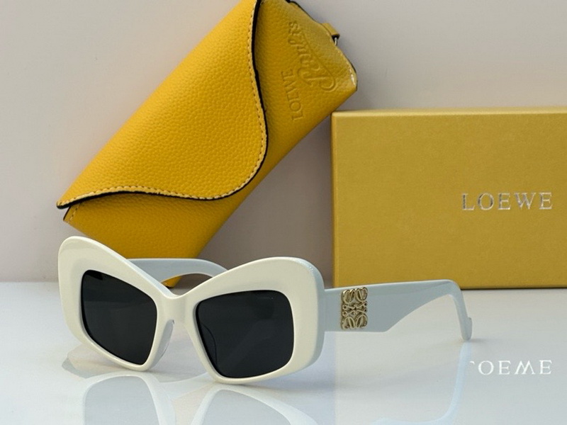 Loewe Sunglasses(AAAA)-343