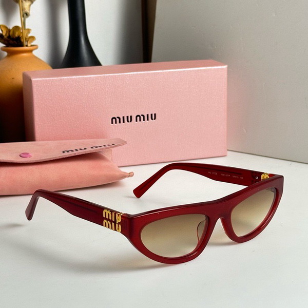 MiuMiu-1093