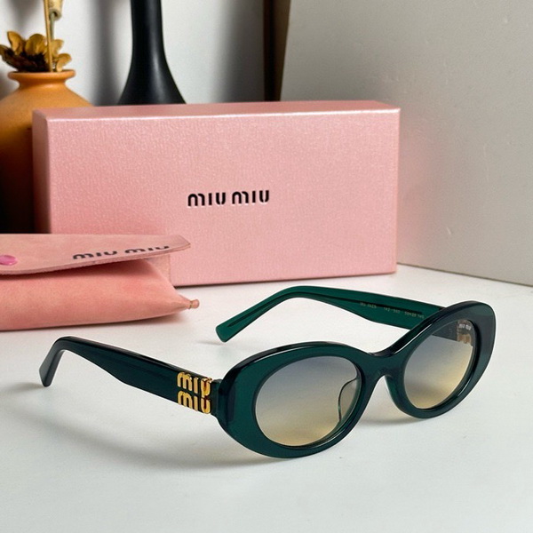 MiuMiu-1090