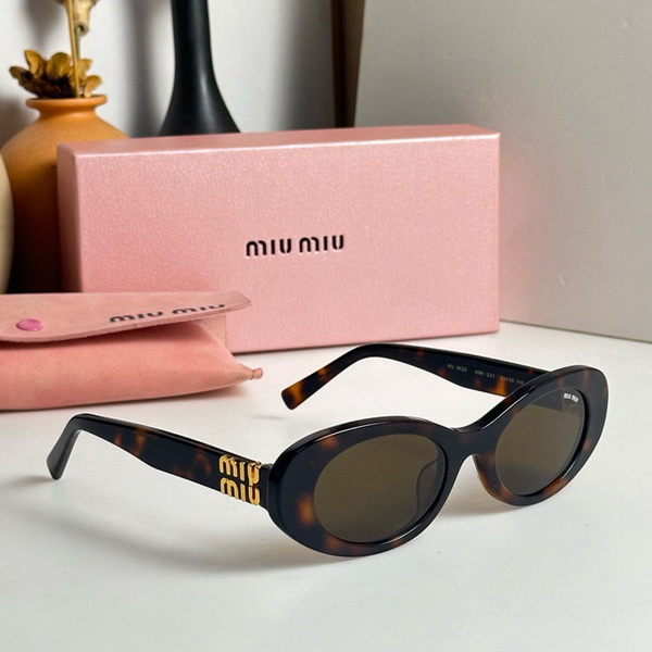 MiuMiu-1089