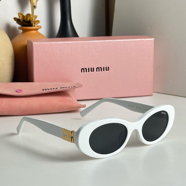 MiuMiu-1086