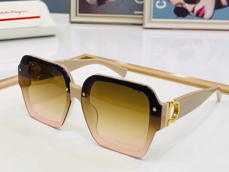 Ferragamo Sunglasses(AAAA)-427