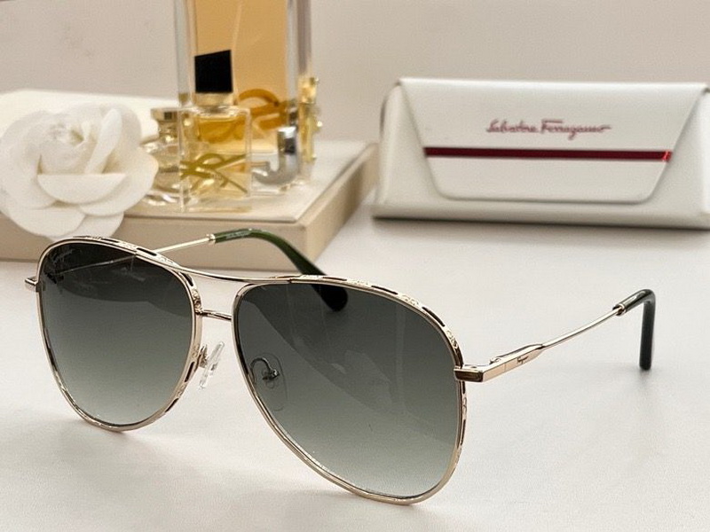 Ferragamo Sunglasses(AAAA)-417