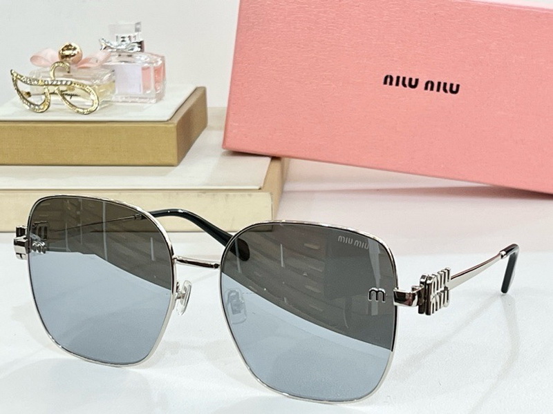 MiuMiu-972