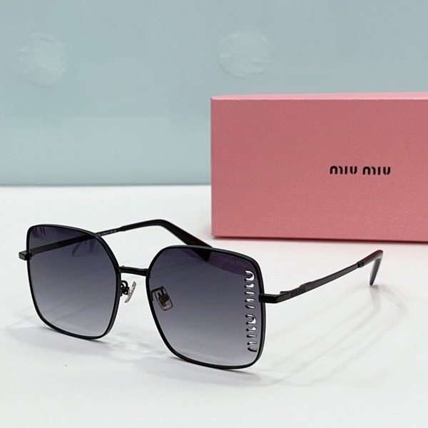 MiuMiu-898