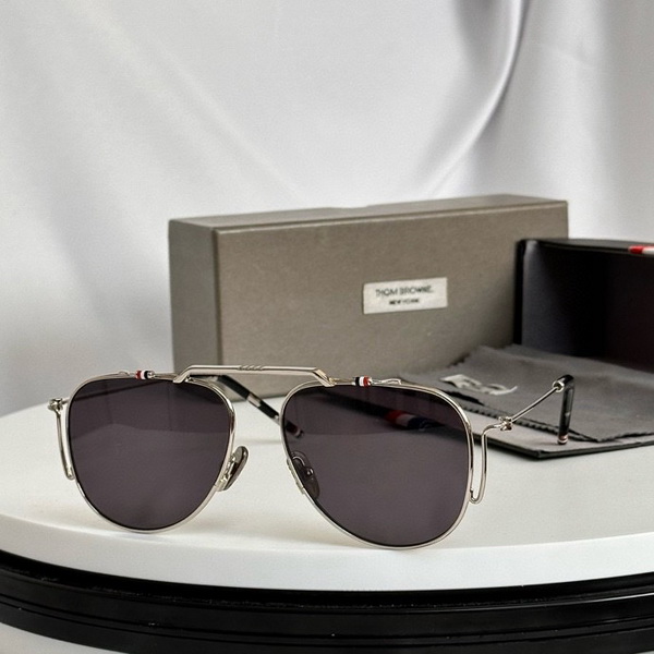 Thom Browne Sunglasses(AAAA)-060