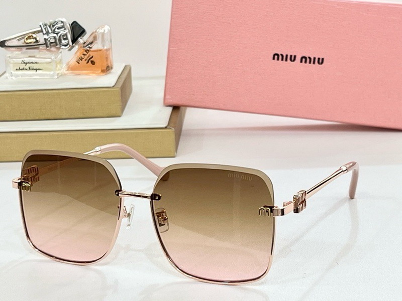 MiuMiu-764