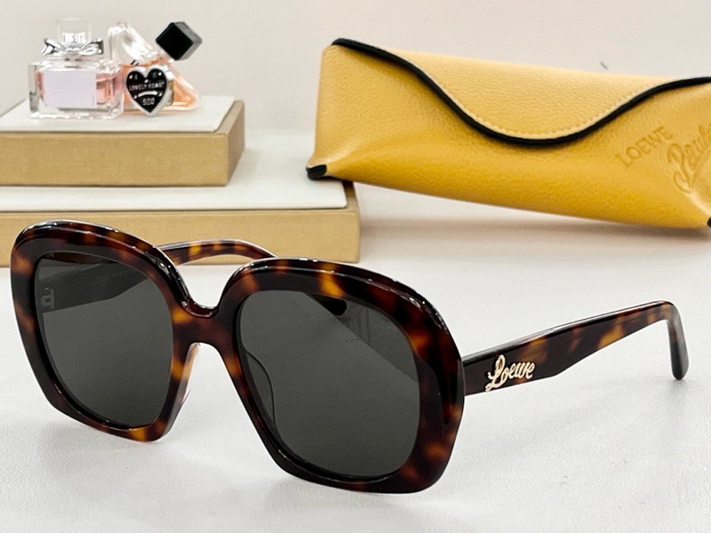 Loewe Sunglasses(AAAA)-175