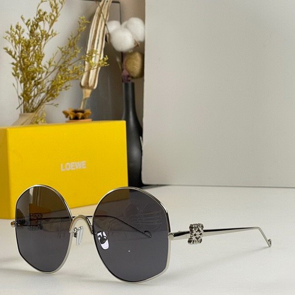 Loewe Sunglasses(AAAA)-135