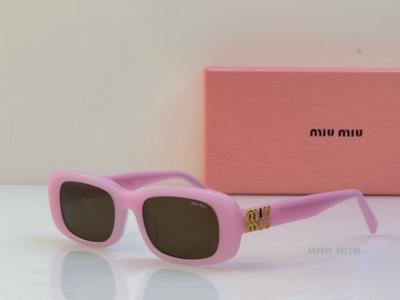 MiuMiu-519