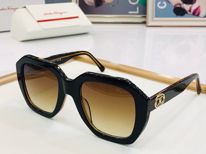 Ferragamo Sunglasses(AAAA)-259