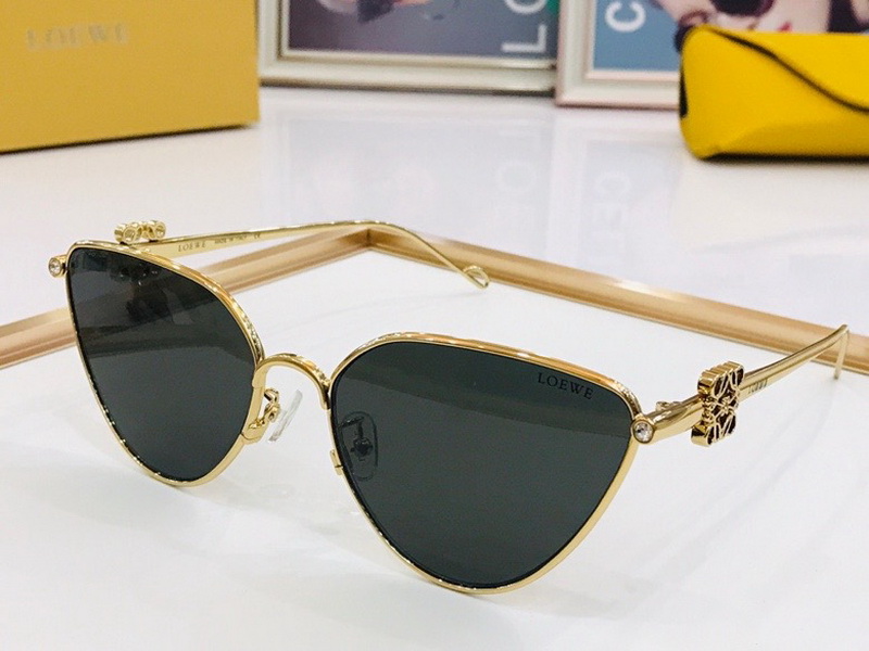 Loewe Sunglasses(AAAA)-108