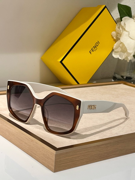 Fendi Sunglasses(AAAA)-401