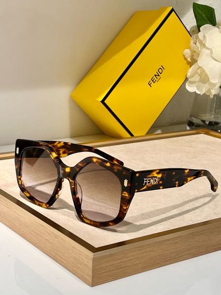 Fendi Sunglasses(AAAA)-400