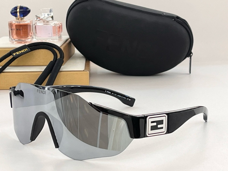 Fendi Sunglasses(AAAA)-373