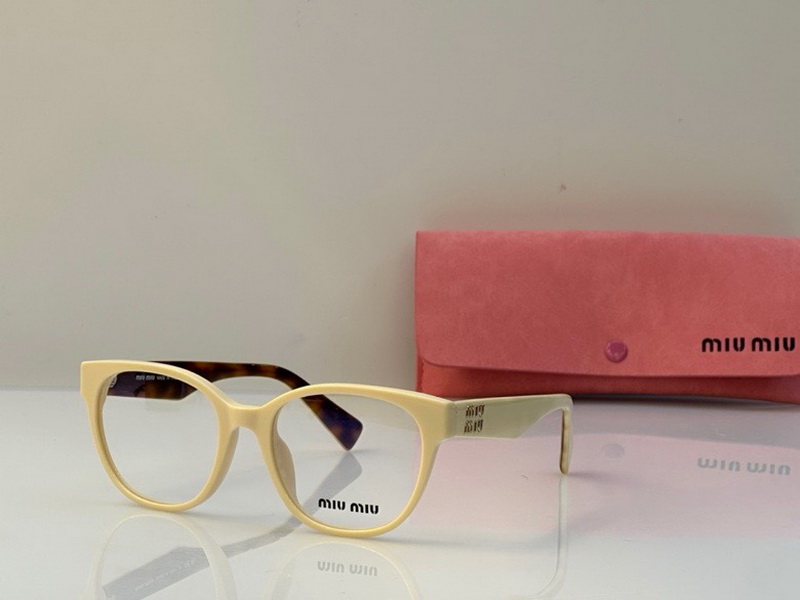 Miu Miu Sunglasses(AAAA)-030