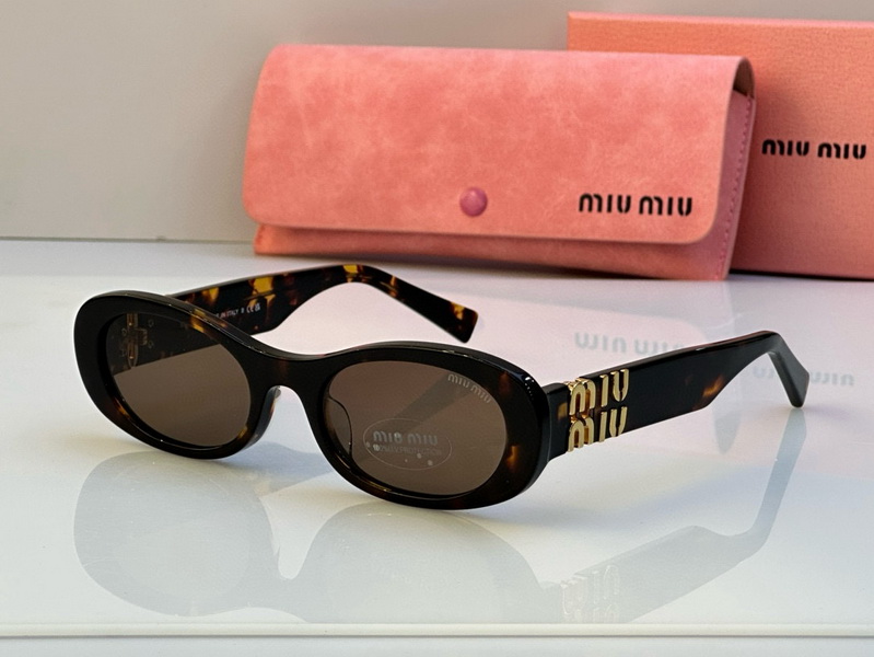 MiuMiu-206