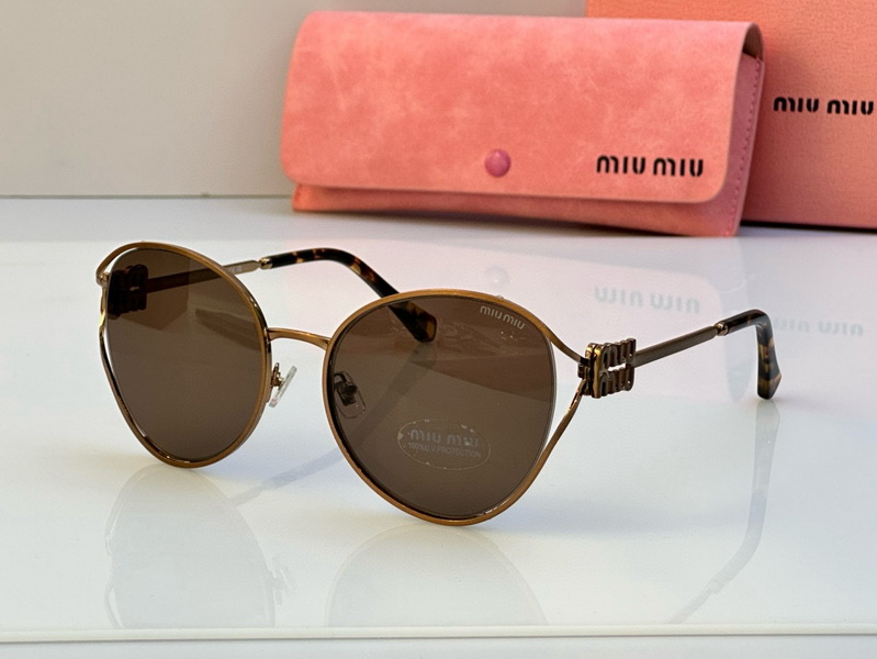 MiuMiu-185