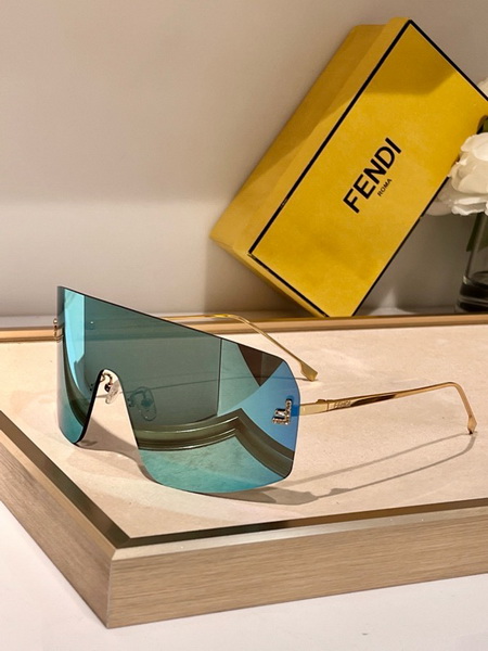 Fendi Sunglasses(AAAA)-324