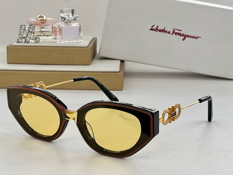 Ferragamo Sunglasses(AAAA)-216