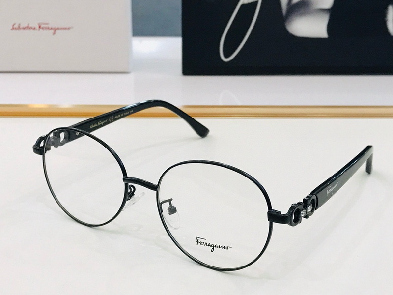 Ferragamo Sunglasses(AAAA)-022