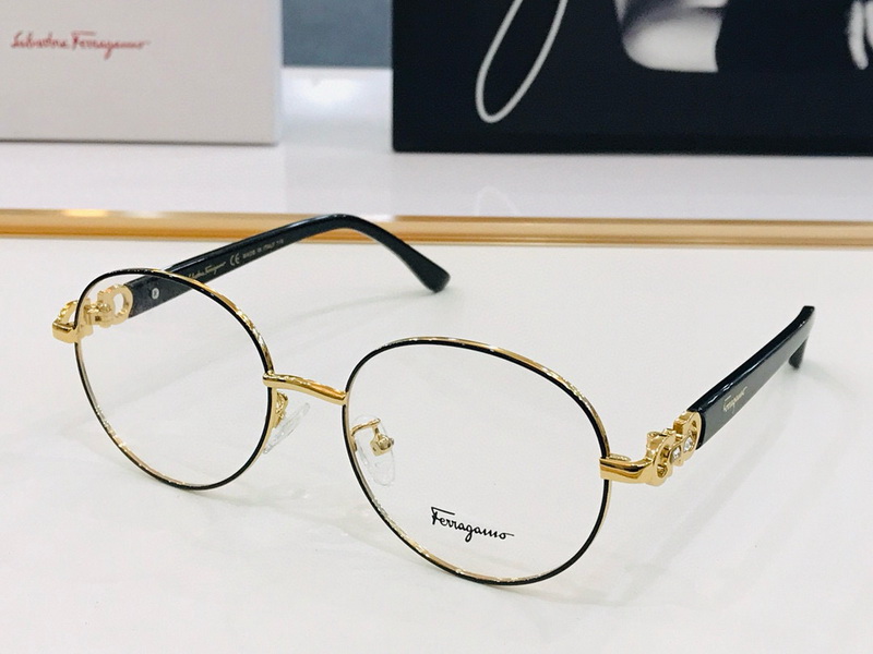 Ferragamo Sunglasses(AAAA)-016