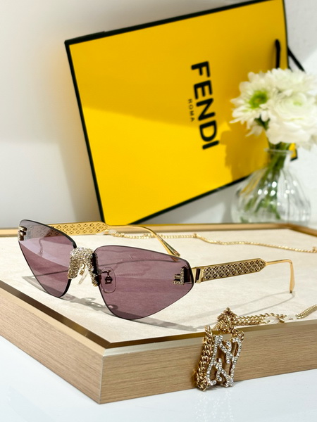 Fendi Sunglasses(AAAA)-235