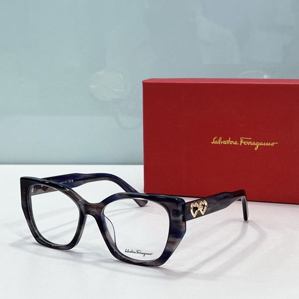 Ferragamo Sunglasses(AAAA)-005