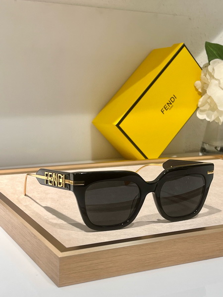 Fendi Sunglasses(AAAA)-228