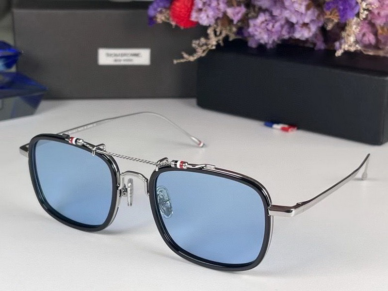 Thom Browne Sunglasses(AAAA)-025