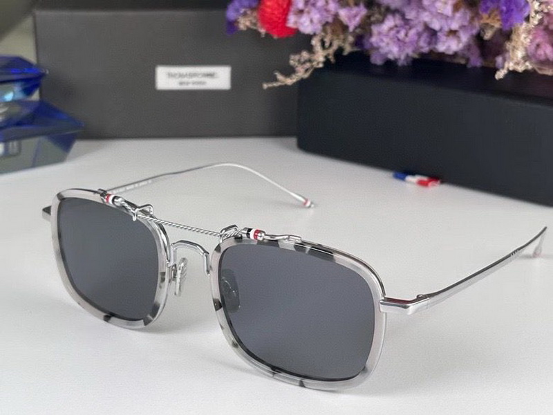 Thom Browne Sunglasses(AAAA)-022