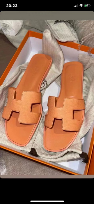 Hermes Slippers Women(AAA)-018