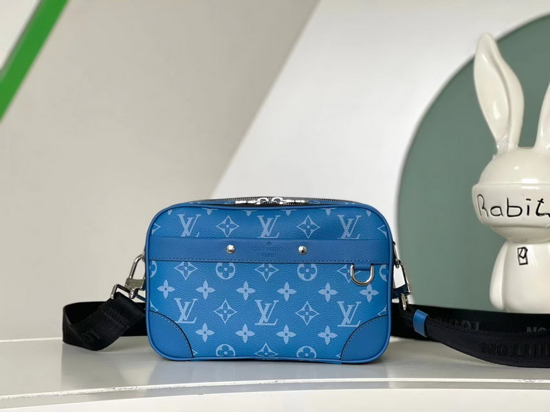 LV Handbags AAA(Men)-122