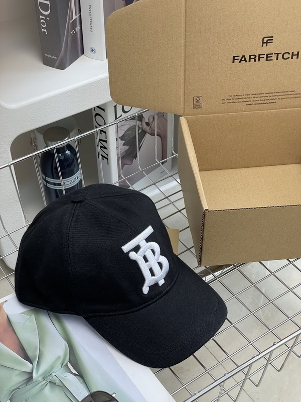 Burberry Cap-023