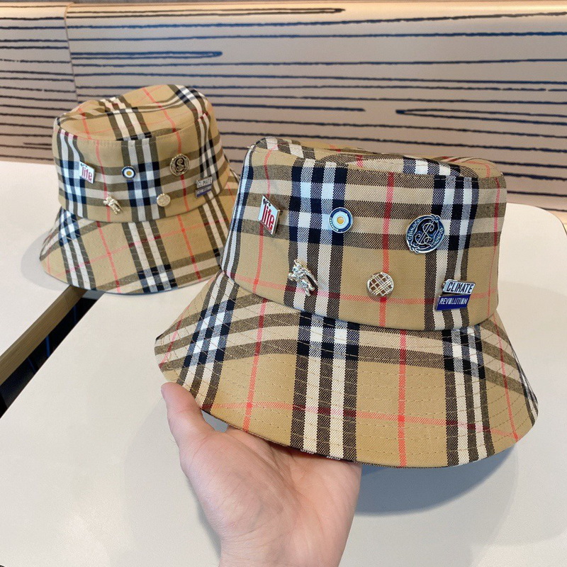 Burberry Cap-052