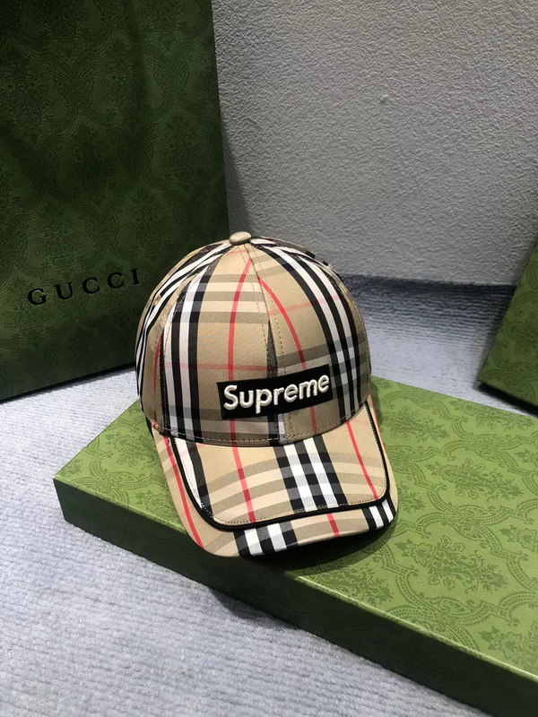 Burberry-X-Supreme-002