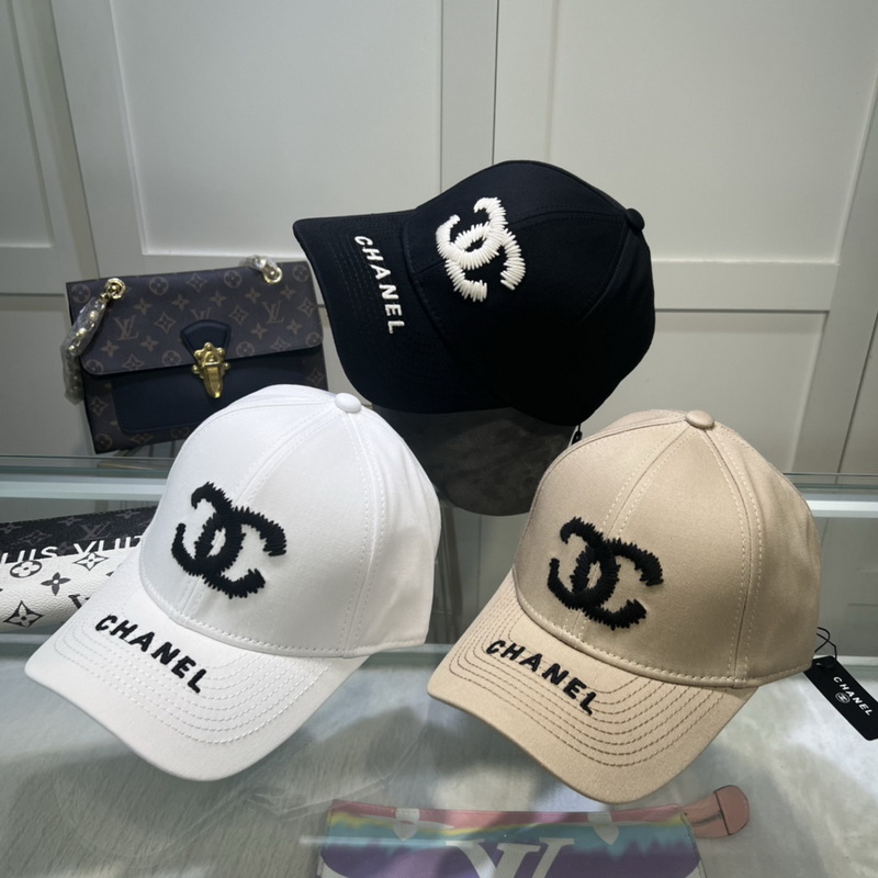 Chanel Cap-303