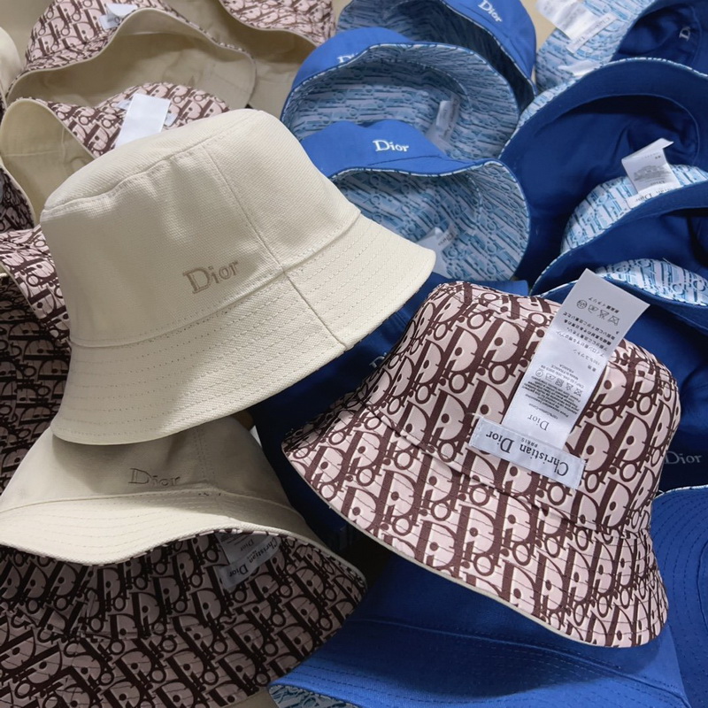 Dior Cap-237