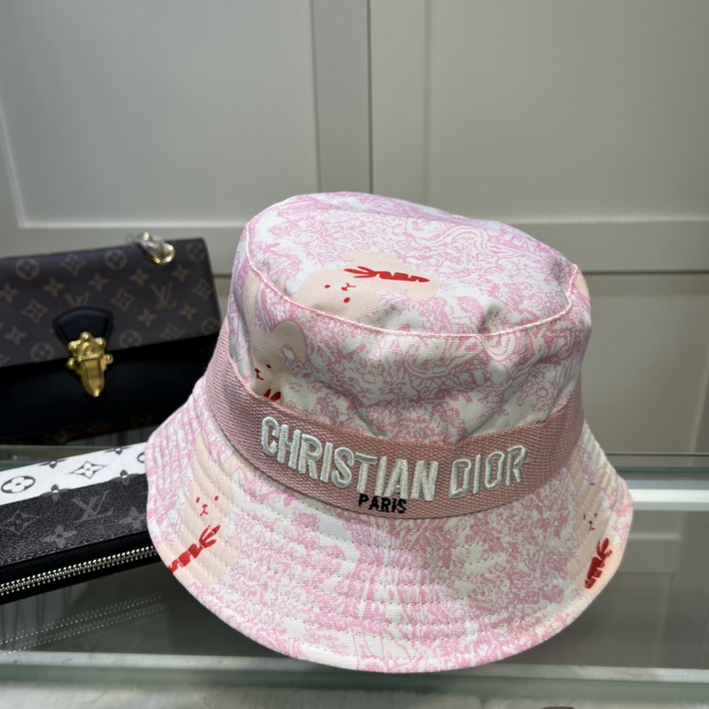 Dior Cap-390