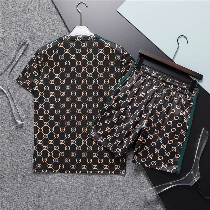 Gucci Suits-269